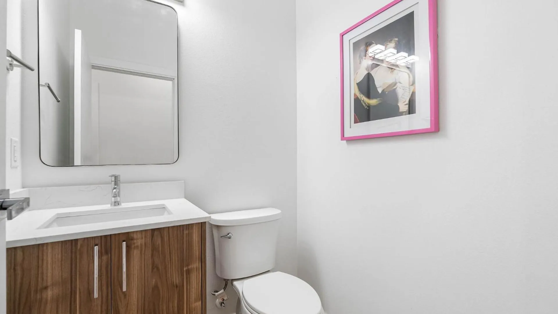 Newly Renovated Tampa Townhouse Prime Location Villa 0*,